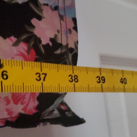 4/$30 Soatrld black short-sleeved dress with floral design size XL. ** - Picture 5 of 14